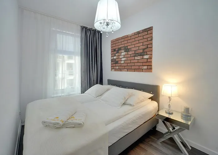 Funkcjonalne I Komfortowe Sun Seasons 24 W Kolobrzegu By Renters *