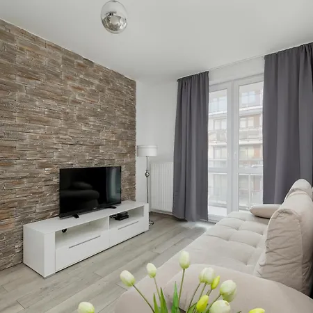 Funkcjonalne I Komfortowe Sun Seasons 24 W Kolobrzegu By Renters Apartamento *