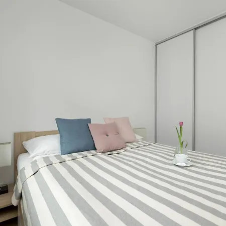 Funkcjonalne I Komfortowe Sun Seasons 24 W Kolobrzegu By Renters Apartment Kolobrzeg