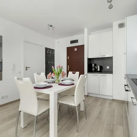 Funkcjonalne I Komfortowe Sun Seasons 24 W Kołobrzegu By Renters
