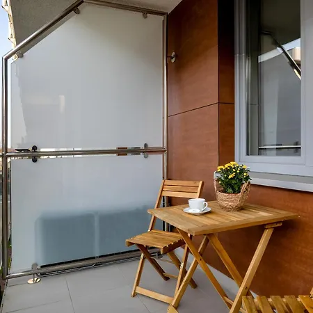 Funkcjonalne I Komfortowe Sun Seasons 24 W Kolobrzegu By Renters Apartamento